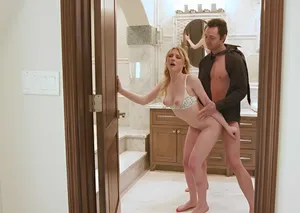 Clip sex gái việt mũm mĩm làm tình với zai bụng to cặc nhỏ